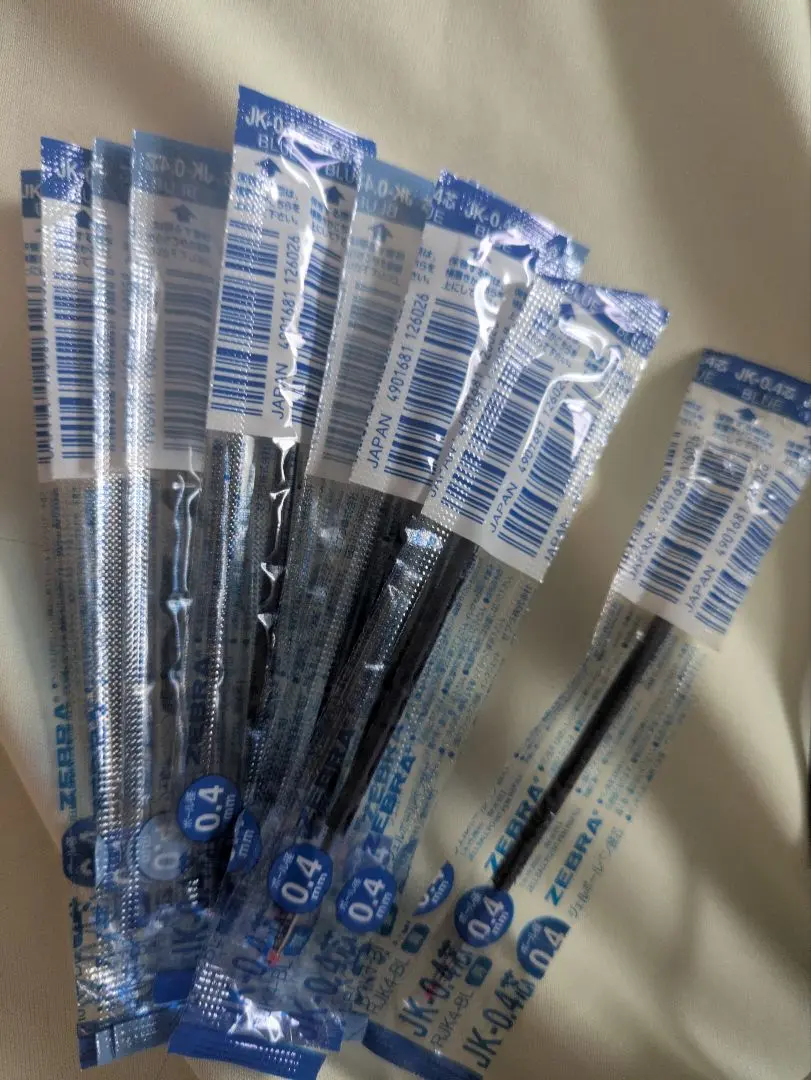 Thumbnail of ZEBRA Ballpoint Pen Refill RJK-0.4 Core, Set of 10, Blue, Retail Price: 800 yen