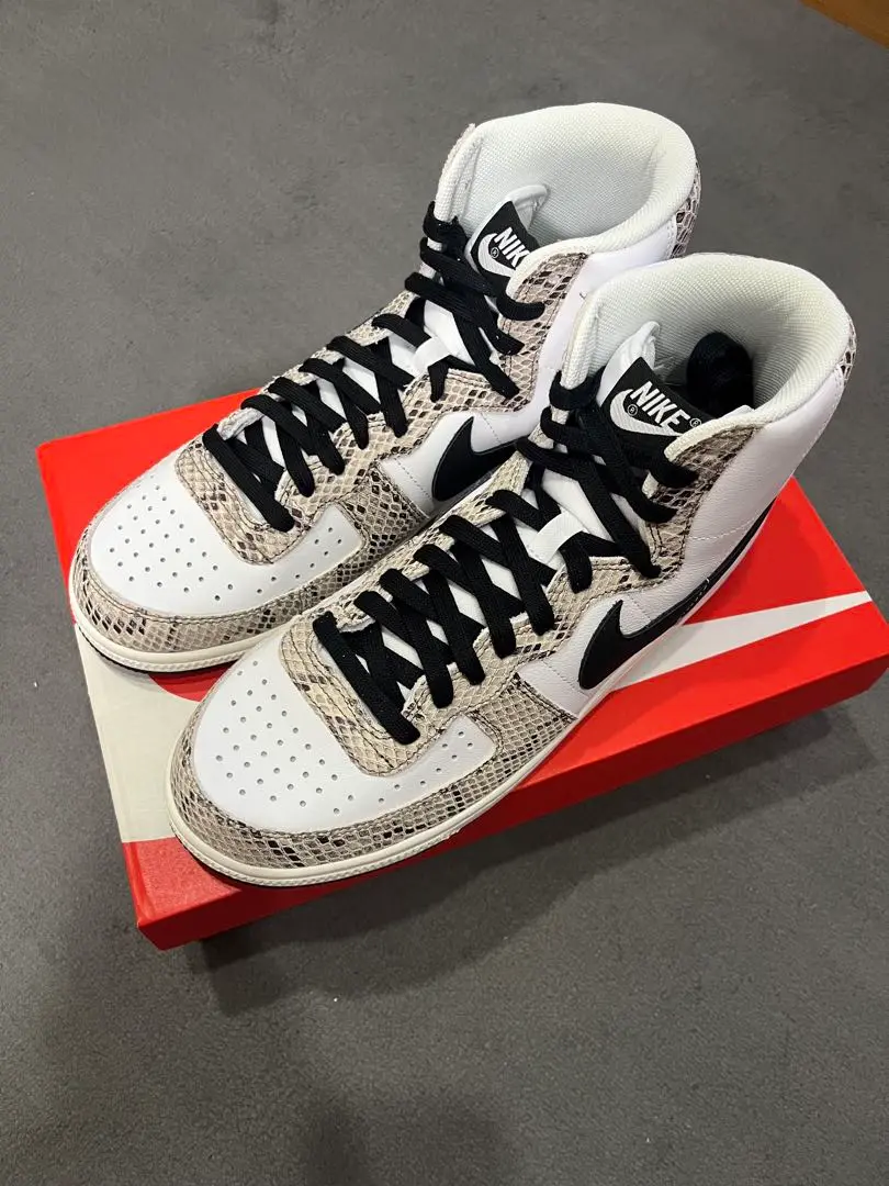 【美品】ターミネーター ココアスネーク ホワイト/ブラック/スネーク柄 27cm Amazon.co.jp: Nike ターミネーターハイ 'ココアスネーク' ハイ