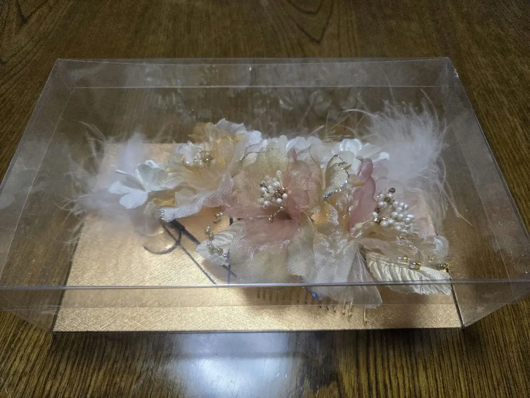 Thumbnail of Hair ornament