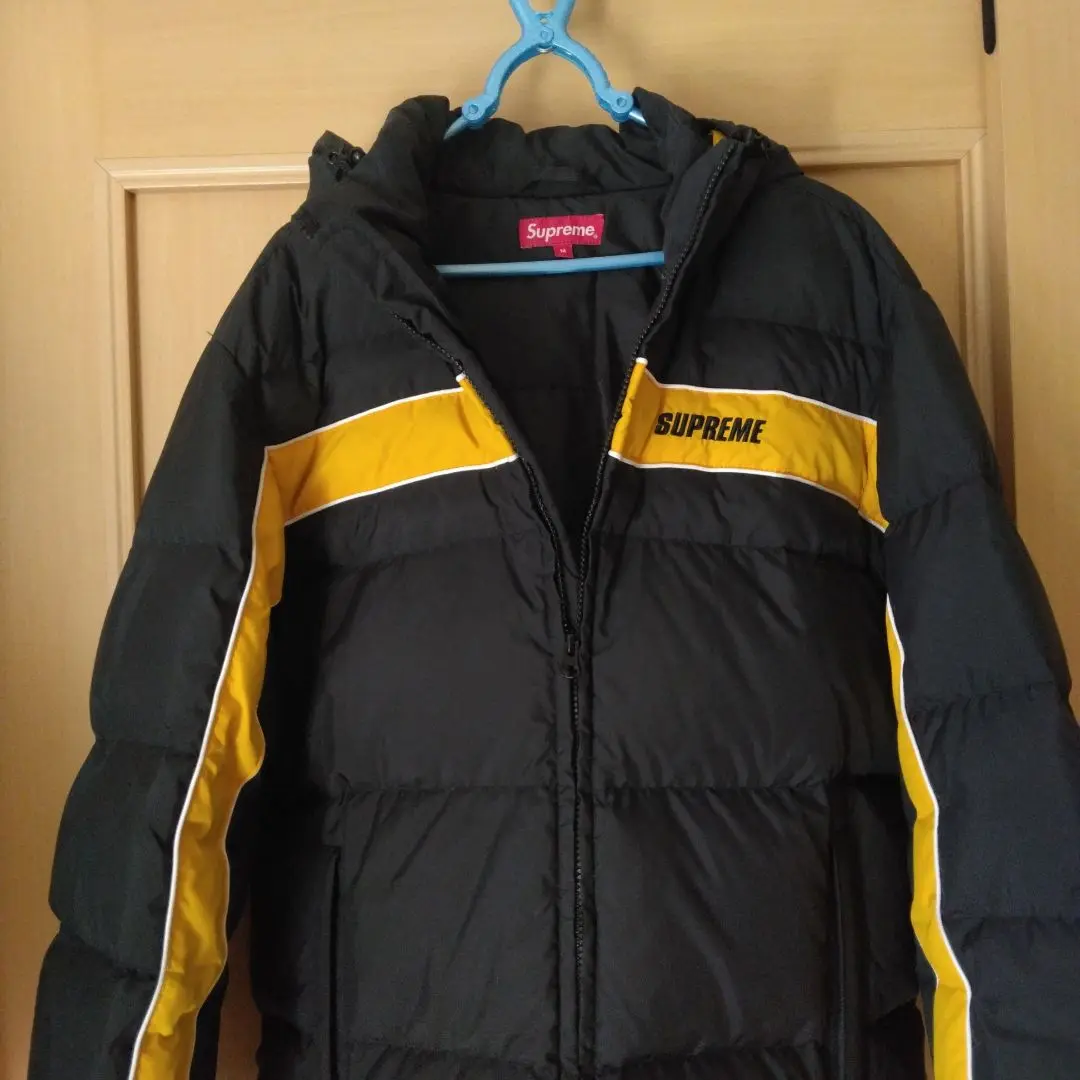Supreme Stripe Panel ダウンジャケット 【1週間限定出品】 Supreme Stripe Panel Down Jacket (FW18) - $258