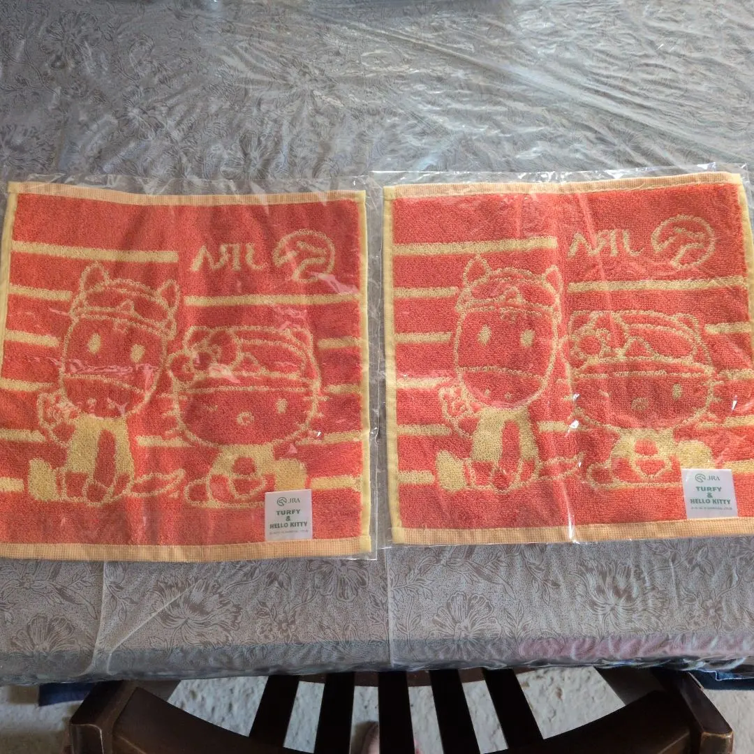 Hello Kitty 毛巾手帕 2 件套 的縮圖