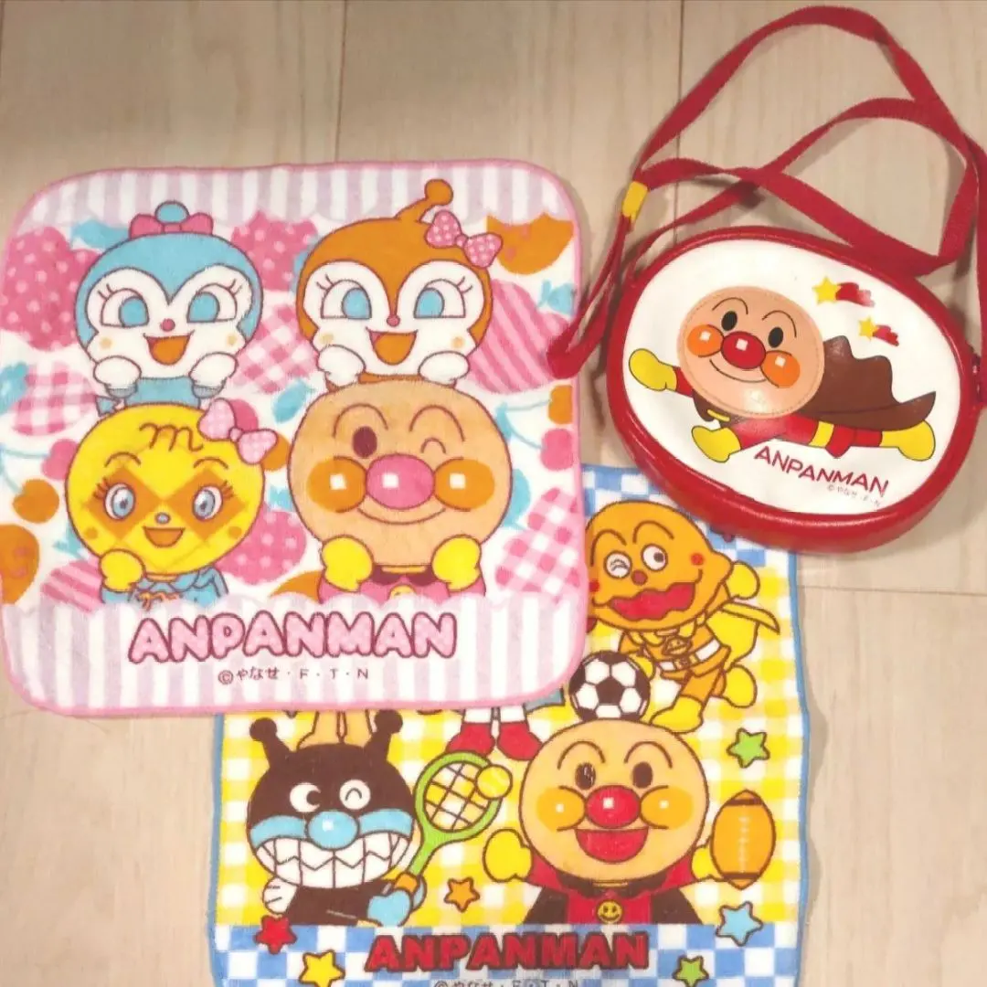 Thumbnail of Anpanman Hand Towel (with a bonus pochette)