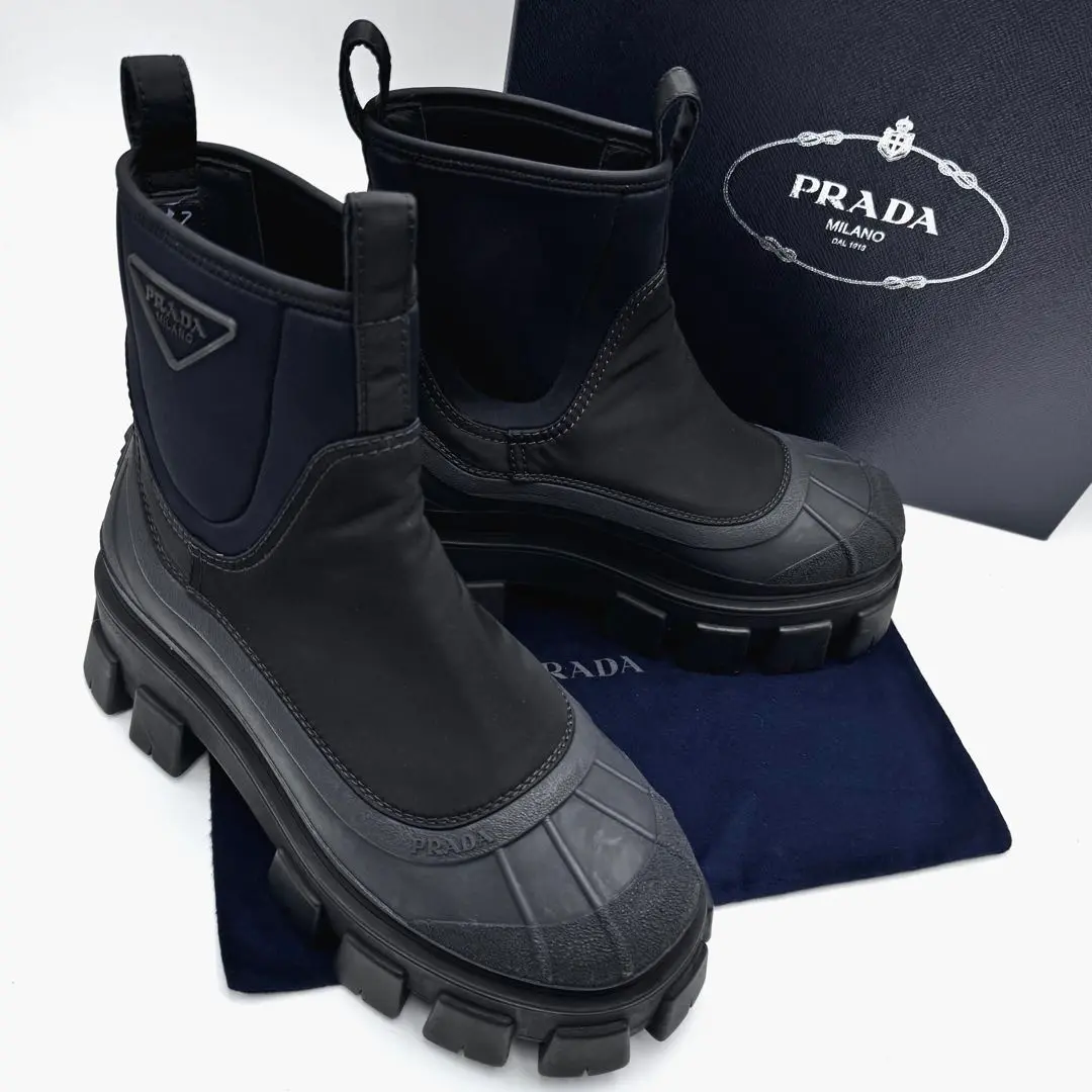 人気☆【PRADA】モノリスナイロンギャバジンブーツ 人気☆【PRADA】モノリスナイロンギャバジンブーツ