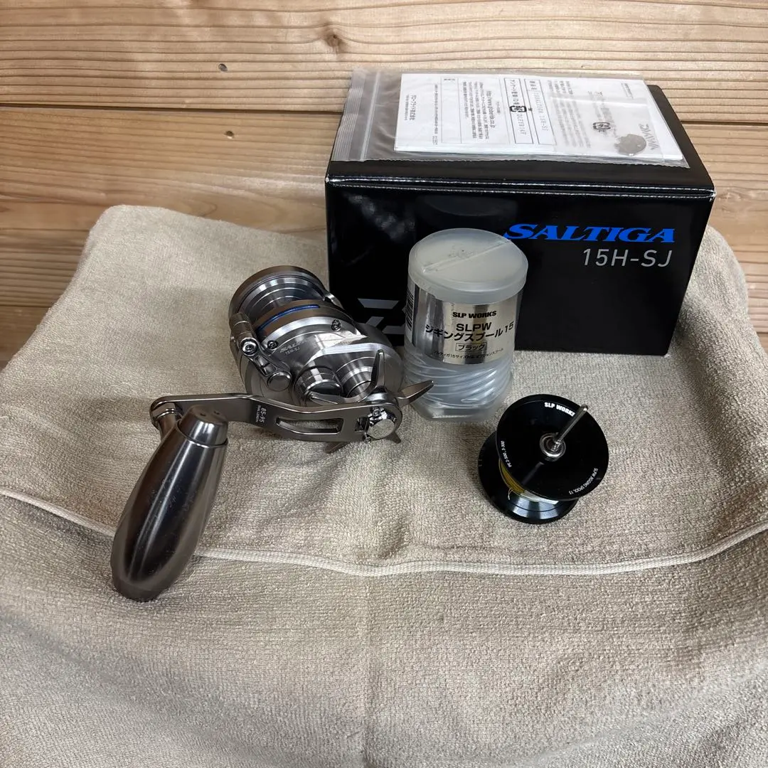 【お値下げ中】SALTIGA 15H-SJ リール Daiwa 22 Saltiga 15H-SJ (Right)