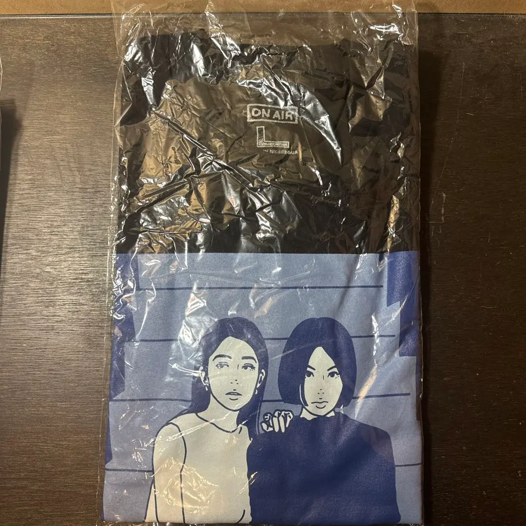 onair kyne 福岡展　限定Tシャツ　Lサイズ　ショッパー付き 福岡市美術館で開催されているKYNEの国内初となる大規模個展