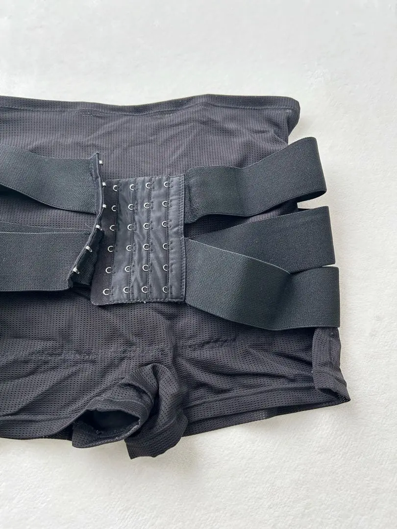 Thumbnail of Adjustable black pelvic belt