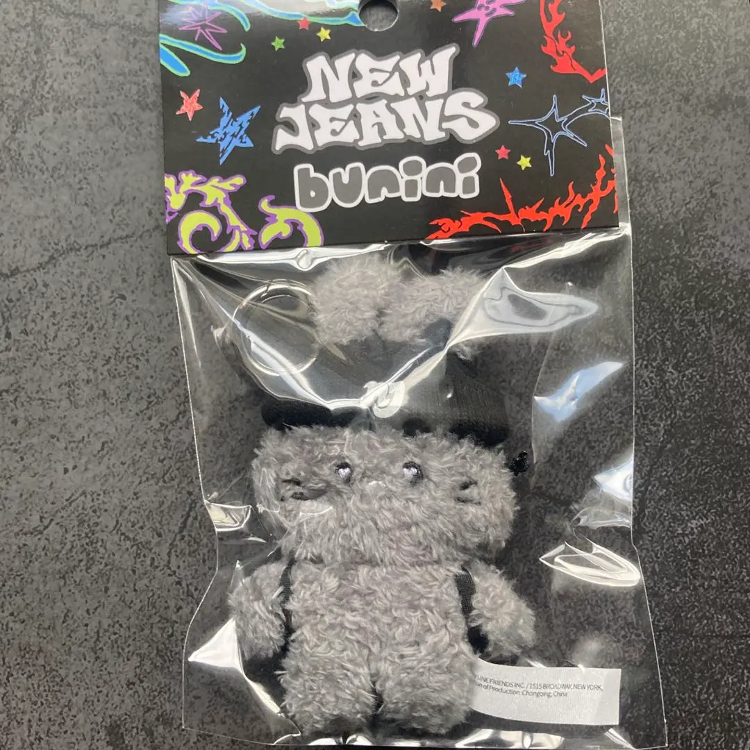 NewJeans ニュージーンズ bunini コスチュームキーリングGRAY bunini コスチュームキーリング(GRAY) – LINE FRIENDS SQUARE