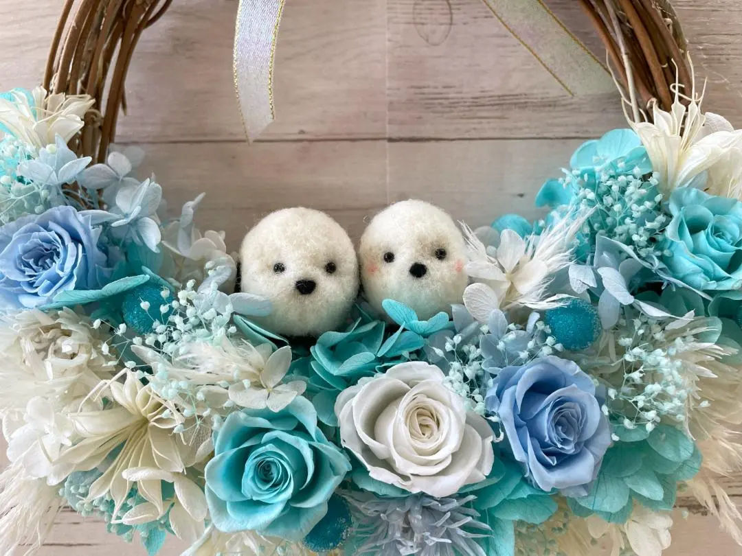 Thumbnail of Wreath, Preserved Flower, Tiffany Blue & White (Shipping not available to Okinawa and remote islands)