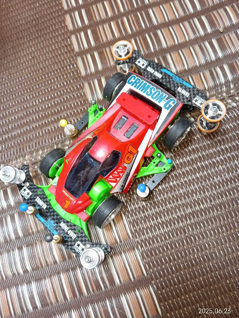 未組立 1/32 クリムゾングローリー ダッシュ四駆郎 レーサーミニ四駆シリーズ Amazon | タミヤ クリムゾングローリー (レーサーミニ四駆:18032