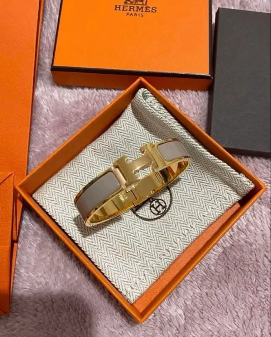エルメス HERMES クリックH マロングラッセ ゴールド バングル エルメス HERMES クリックH マロングラッセ ゴールド バングル