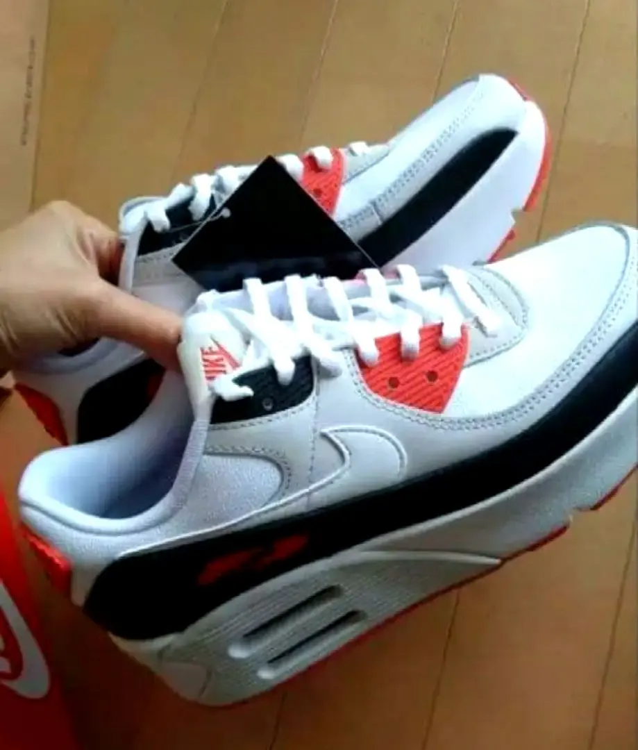 Thumbnail of Nike Air Max 90
