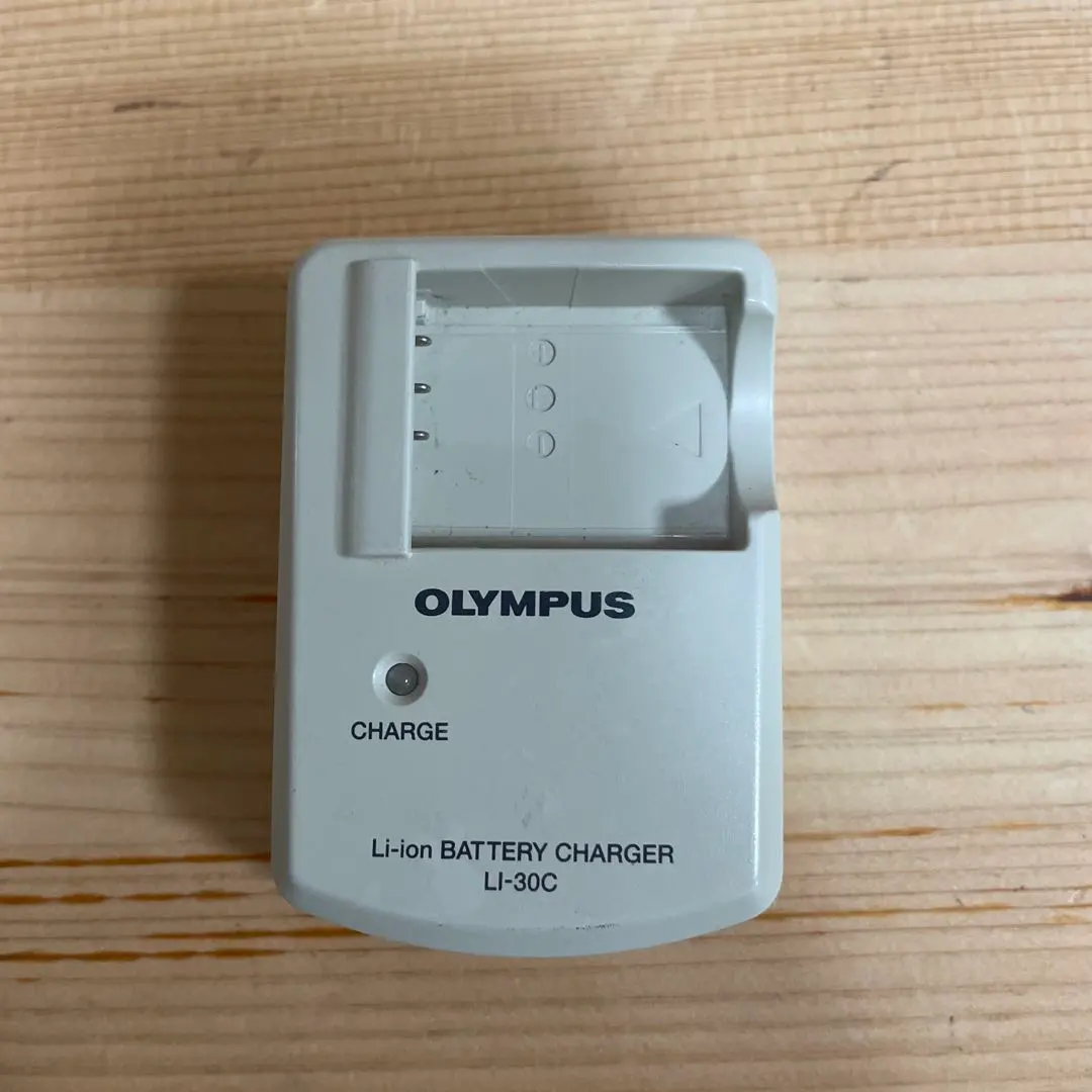 OLYMPUS 鋰離子電池充電器 LI-30C 的縮圖