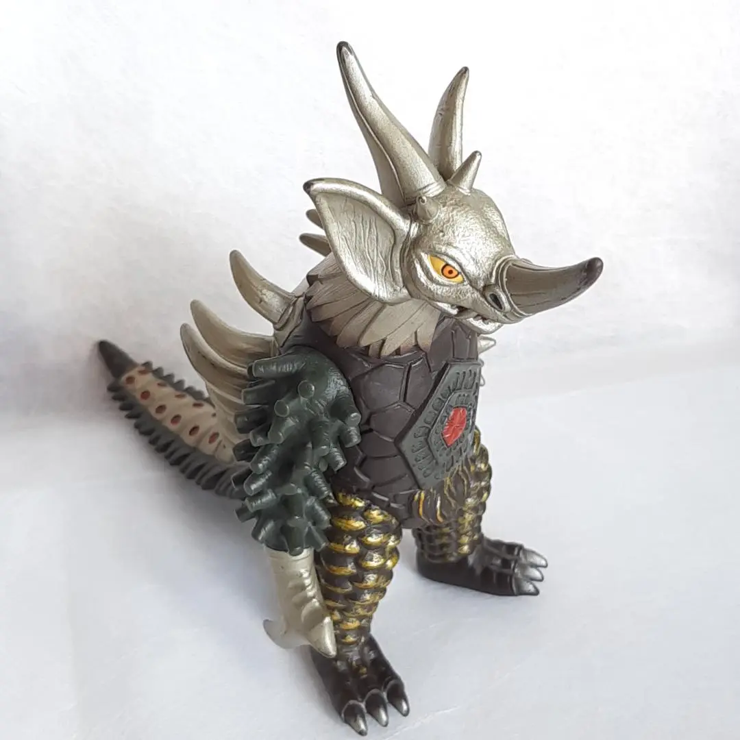 【ウルトラ怪獣シリーズ】タイラント、ギマイラ　２体セット　タグ付き　レア バンダイ 商品・サービスサイト | スパークドールズDX