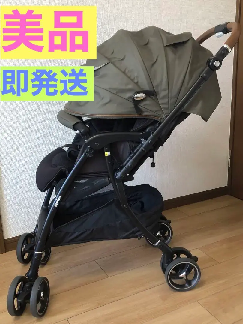 アップリカ☆ラクーナビッテクッション アカチャンホンポ限定カーキ アップリカ ラクーナ ビッテ クッション 2022年モデル