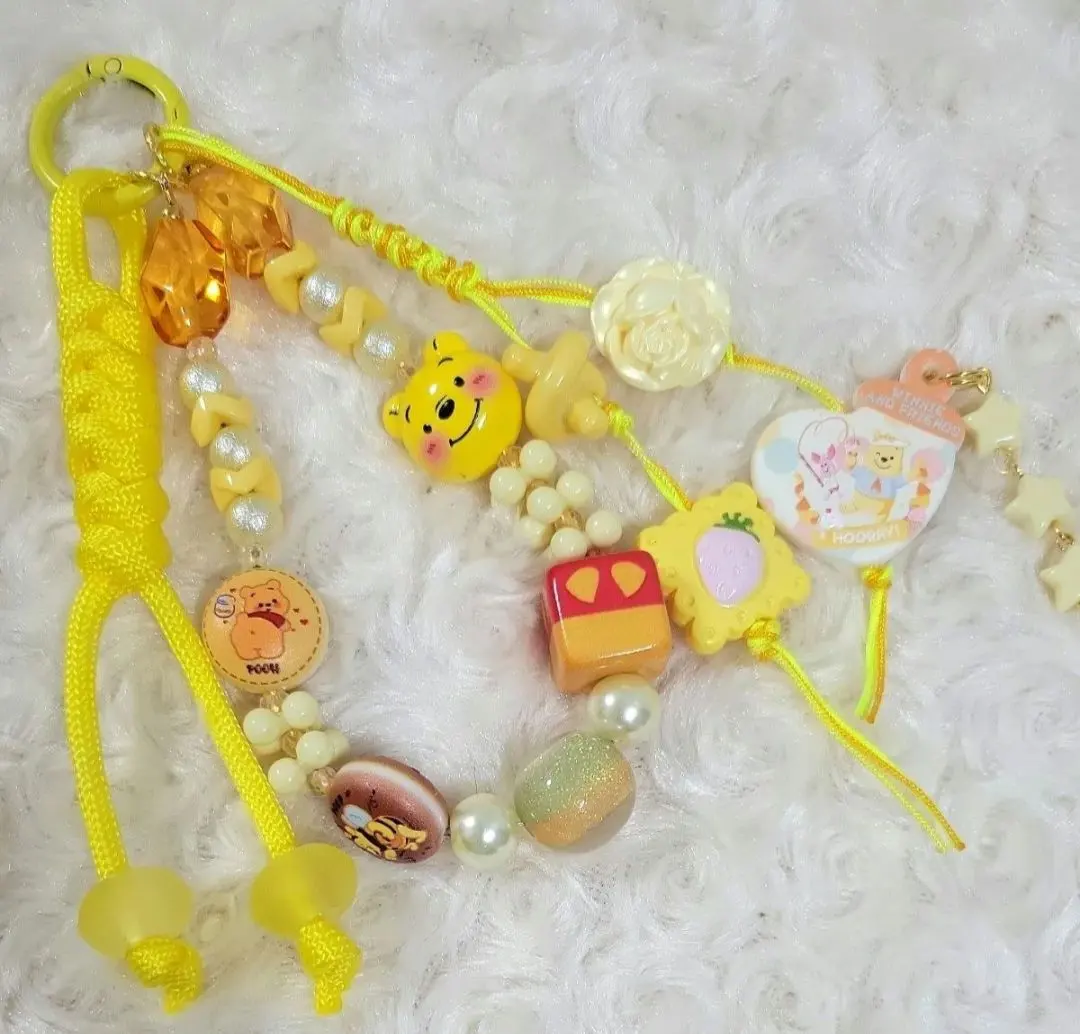 Thumbnail of Winnie the Pooh Color Change Bead Keychain Charm ★ Bag Charm ★