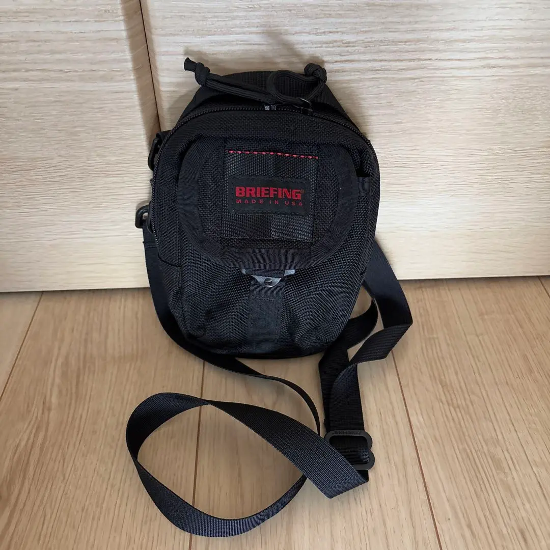 【美品】ブリーフィング ショルダーバッグ 現行モデル ネオジェッタ USA製 黒 ブリーフィング ネオ ジェッタ BRIEFING NEO JETTA | 新着