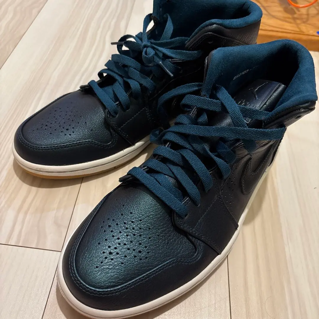 2025年最新】air jordan 1 mid nouveauの人気アイテム - メルカリ