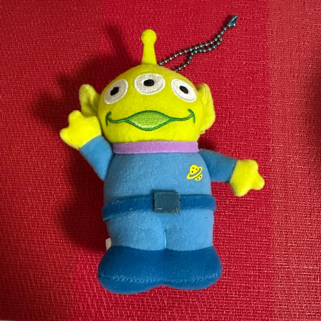 Thumbnail of Little Green Men keychain