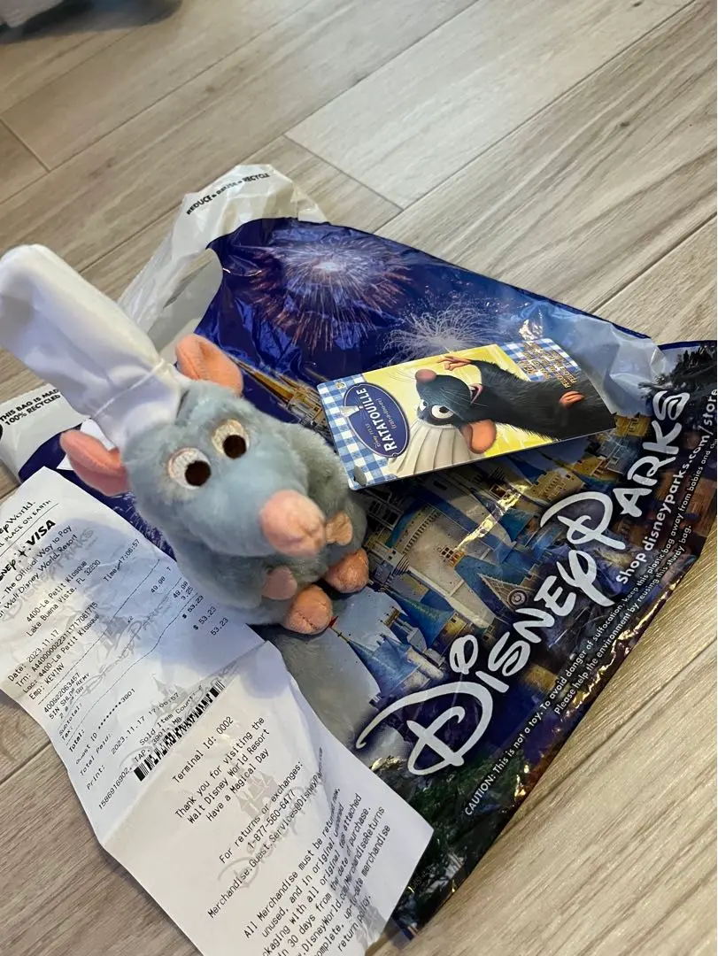 未使用タグ付き　レミー　肩のせぬいぐるみ フロリダディズニー購入 レミーのおいしいレストラン シェフレミー 肩のせぬいぐるみ新品