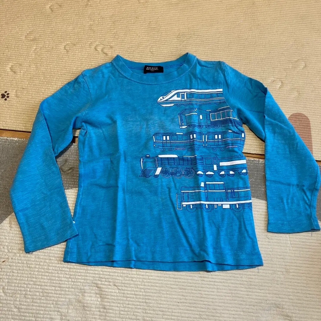 Thumbnail of Long-sleeved T-shirt, size 120