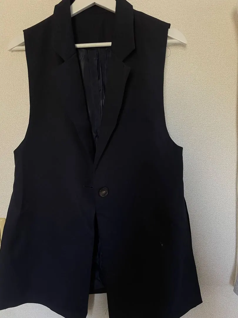海軍藍 無袖背心 的縮圖