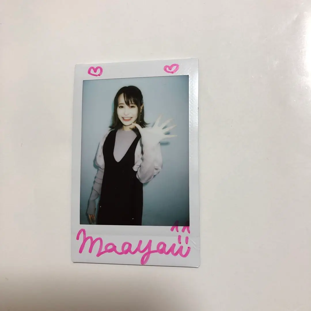 入田真綾　直筆サイン入りチェキ ( A ) 未開封品　匿名発送 入田真綾直筆サイン入りチェキ ( A ) 未開封品匿名発送