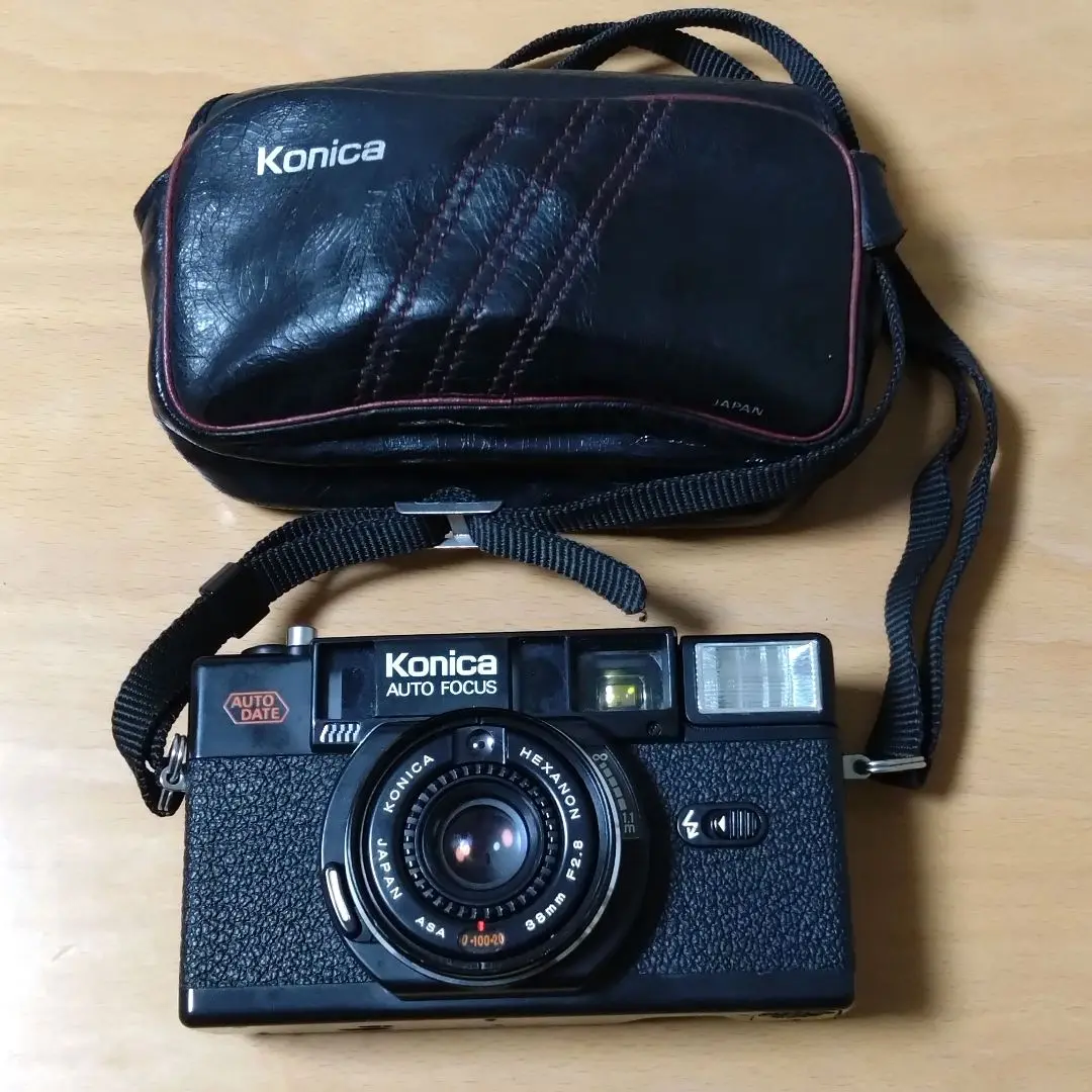 ☆レトロなフィルムカメラ☆KONICA コニカ C35 AF2D Konica（コニカ）C35／中古でおすすめの端正なコンパクト