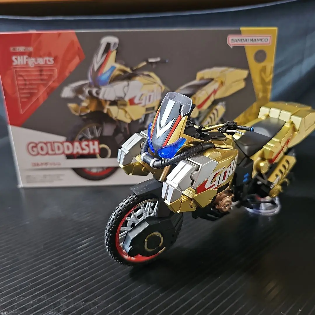 即購入禁止！フィギュアーツ　ゴルドダッシュ(ジャンク) Amazon.co.jp: S.H.Fig uarts ゴルドダッシュ フィギュア 仮面