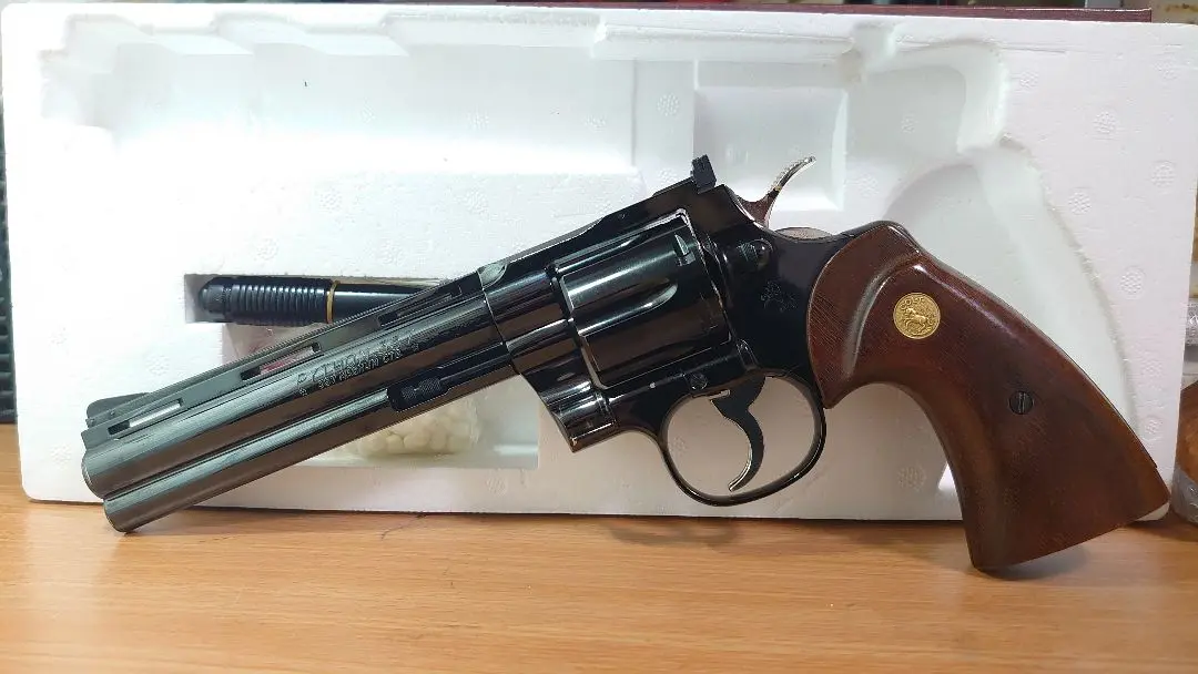 N.G.H 中島勇 革製 ヒップ ホルスター 6インチリボルバー 38/357用 N.G.H 中島勇 革製 ヒップ ホルスター 6インチリボルバー 38/357用