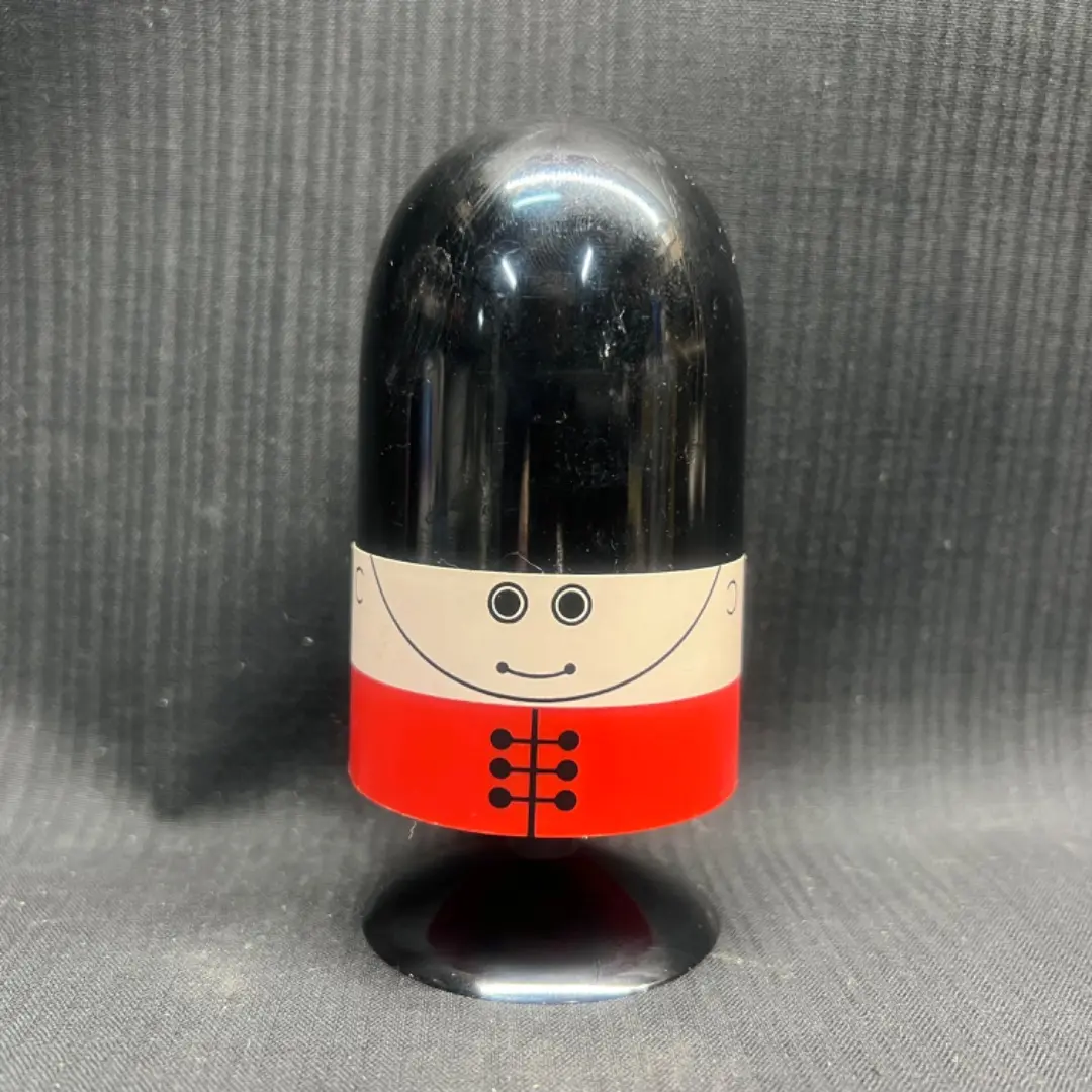 陶磁器【SUNTORY トリス人形セット　非売品　販促品　コレクション　置物】 2025年最新】アンクルトリス 置き物の人気アイテム - メルカリ