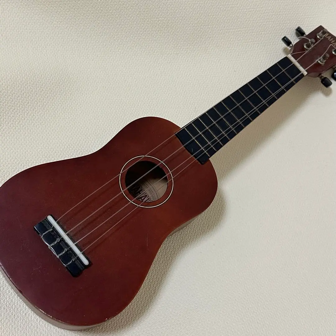 Thumbnail of Mahalo ukulele broken