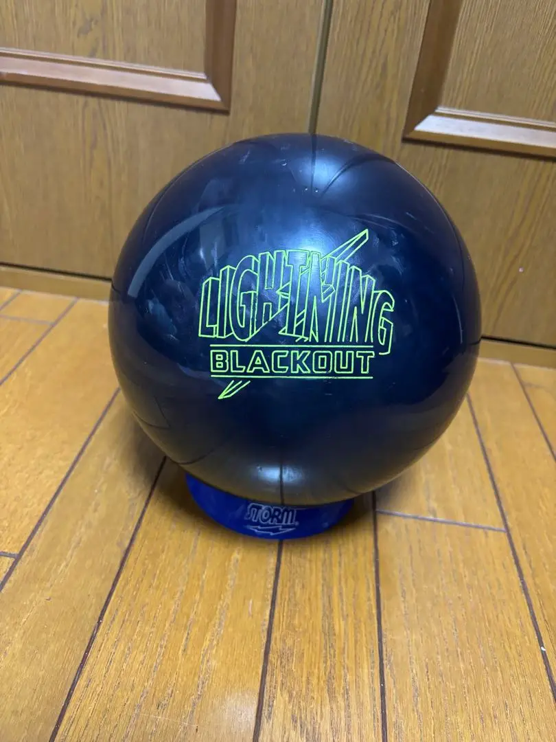 ライトニングブラックアウト 14ポンド 中古美品 箱有 ストーム ライトニングブラックアウト 14ポンド 中古美品 箱有 ストーム