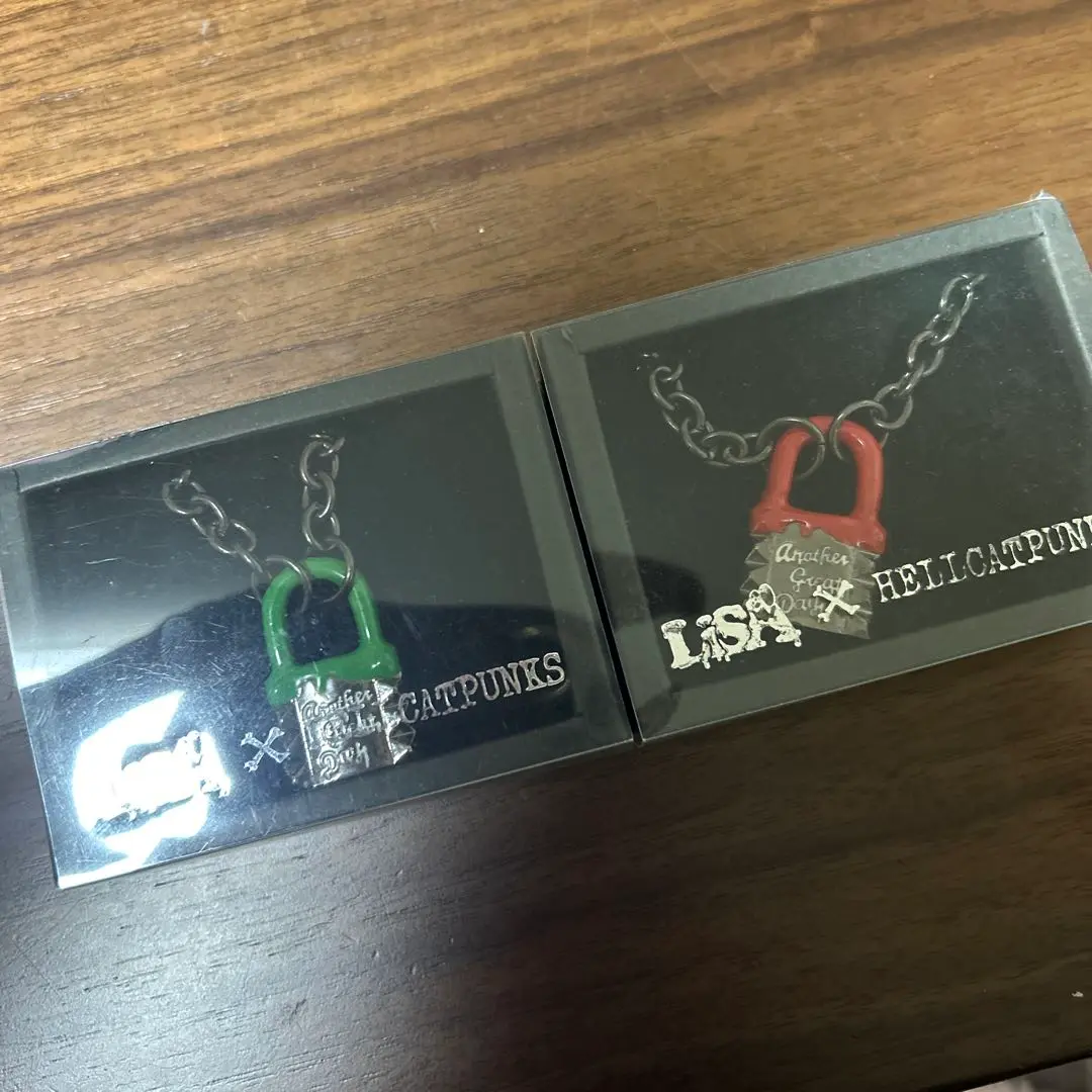 非売品】LISA x HELLCATPUNKS サイン入りポスター 未使用美品