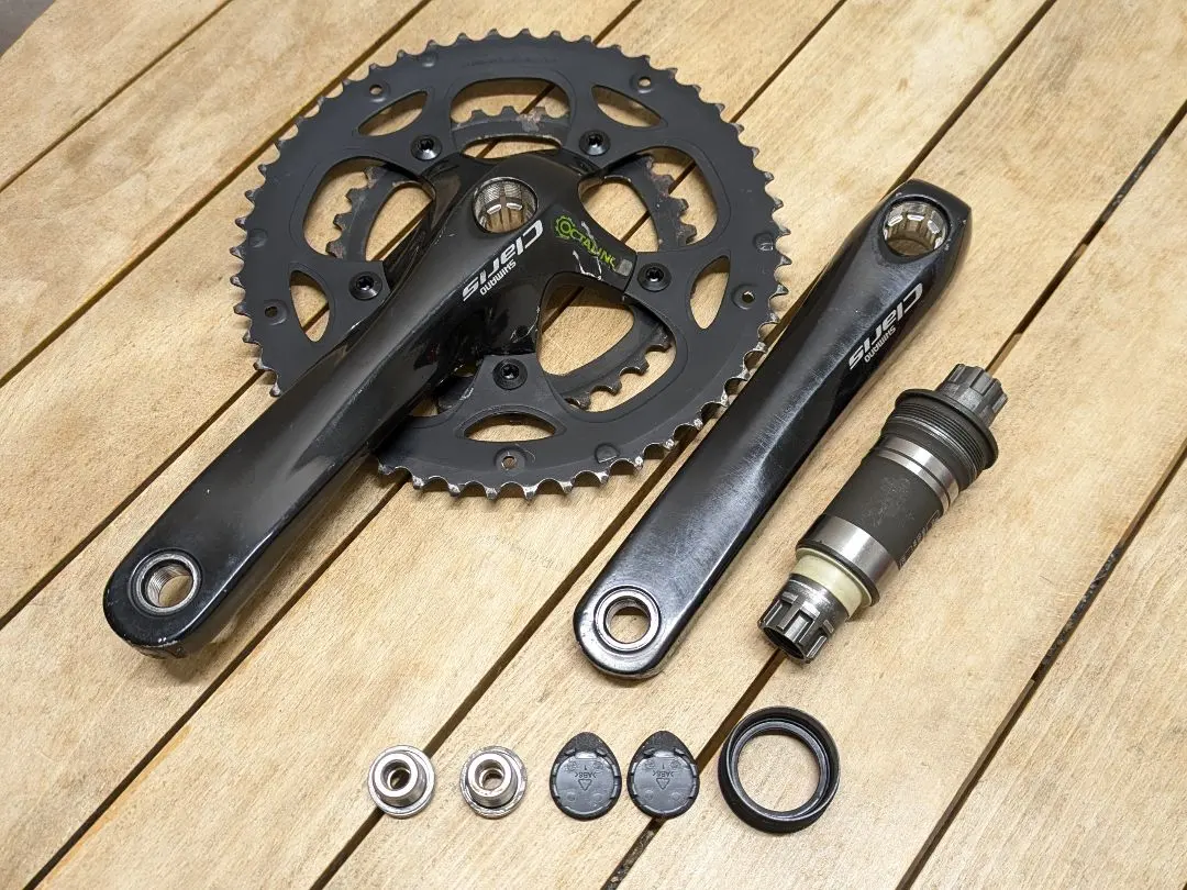 クランクセット shimano claris FC-2450 BB、FD付き クランクセット shimano claris FC-2450 BB、FD付き