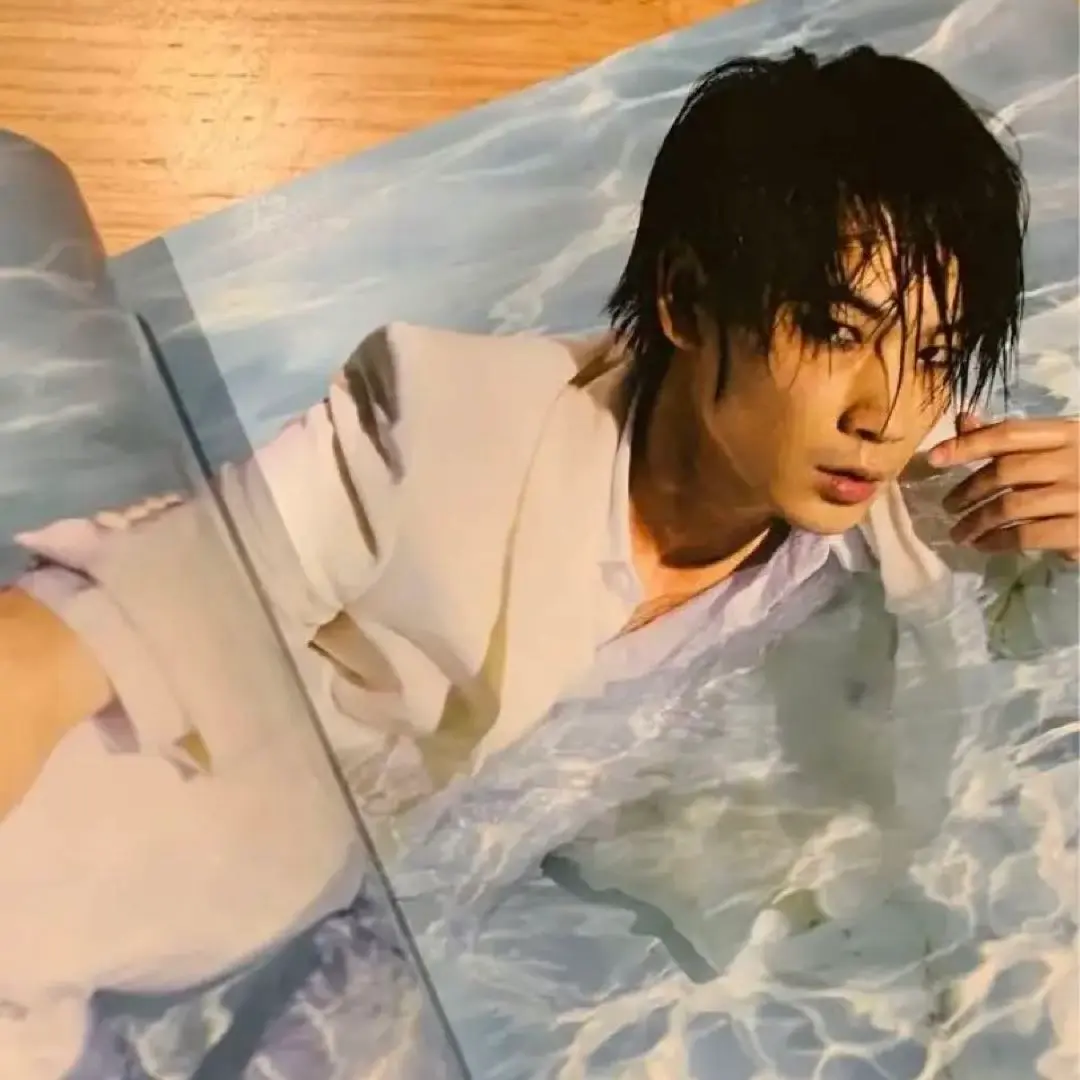 2025年最新】哀川翔 写真集の人気アイテム - メルカリ