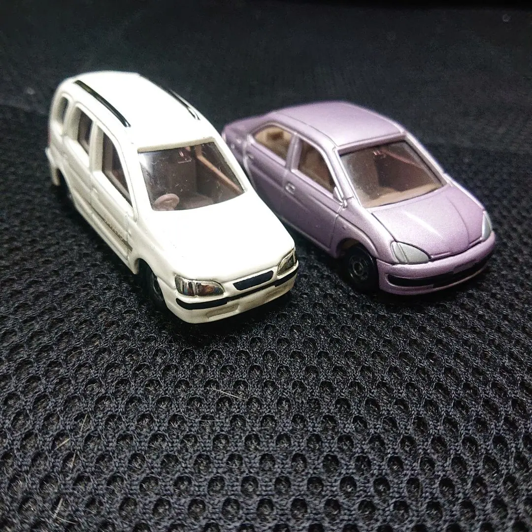 【激レア・成約記念品】初代プリウスの金属製モデルとおまけでトミカ2台 2025年最新】トミカ プリウス 初代の人気アイテム - メルカリ