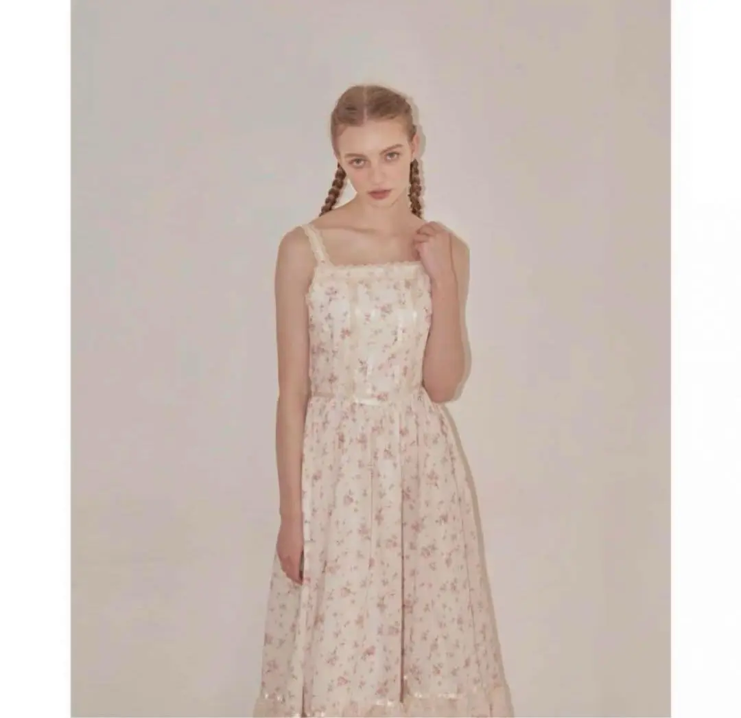 トリートユアセルフFloral vintage like dress ワンピース Treat Ürself Floral vitage like dress