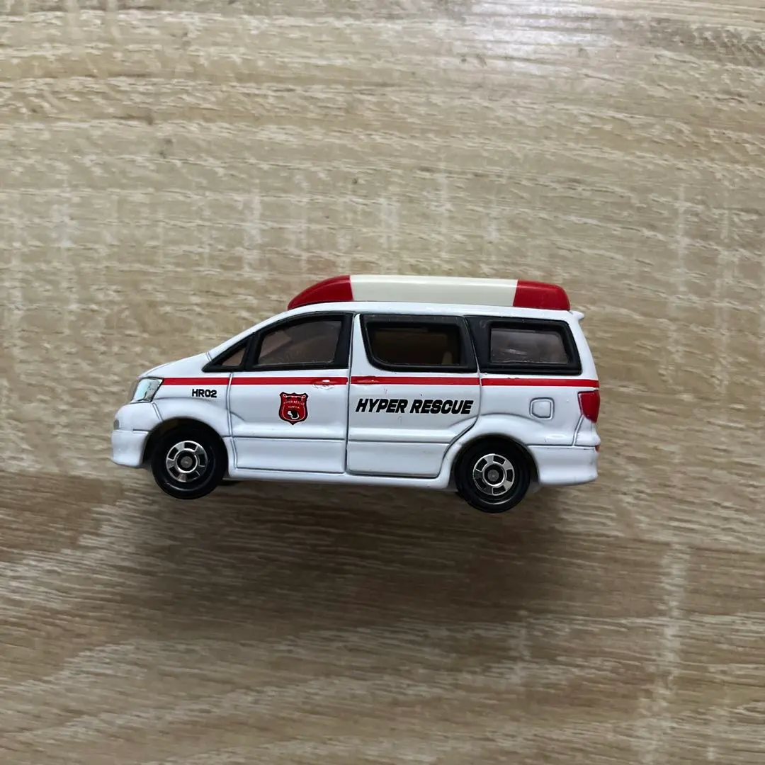 2025年最新】トミカ アルファード 救急車の人気アイテム - メルカリ