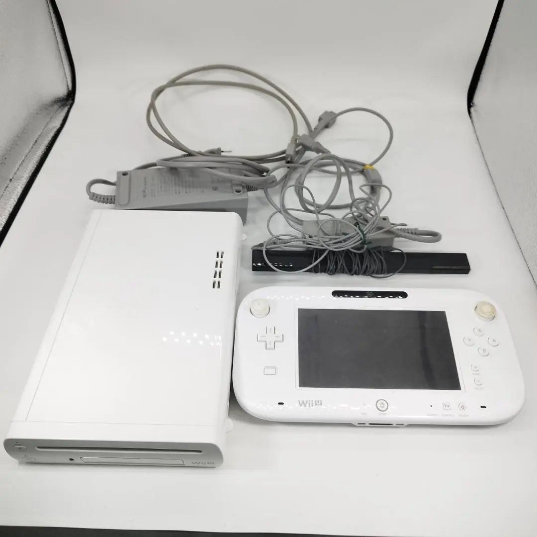 Thumbnail of Wii U console 32GB Splatoon Mario