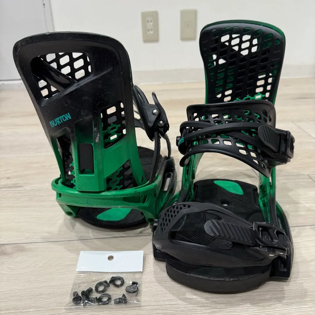 BURTON バートン GENESIS ジェネシス Reflex S 24-25モデル . BURTON .『 GENESIS 』. ReFlex . White