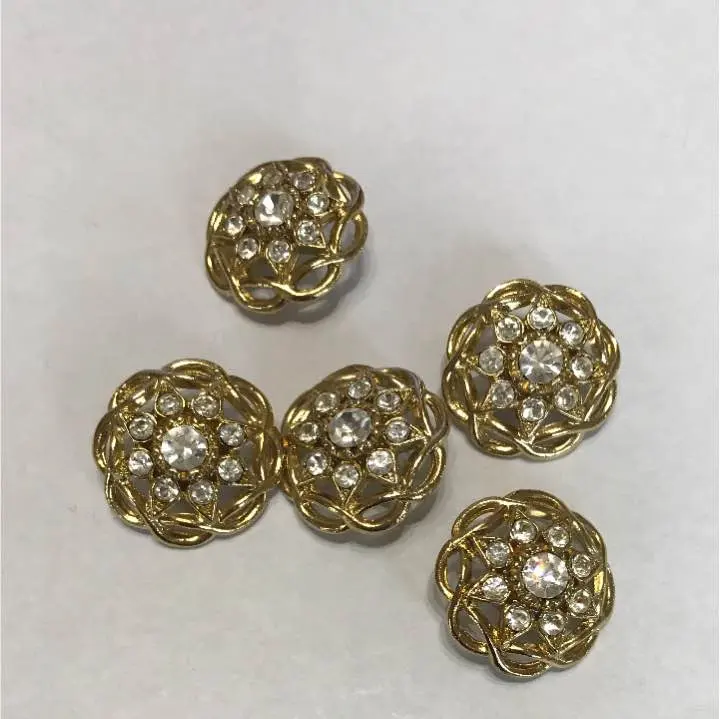 簡直是飾品！豪華的鈕扣 的縮圖