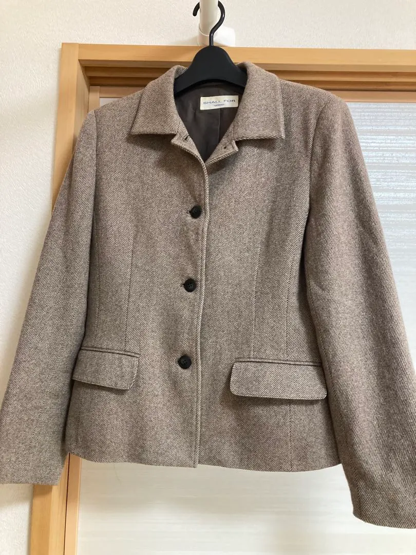 Thumbnail of Women's jacket