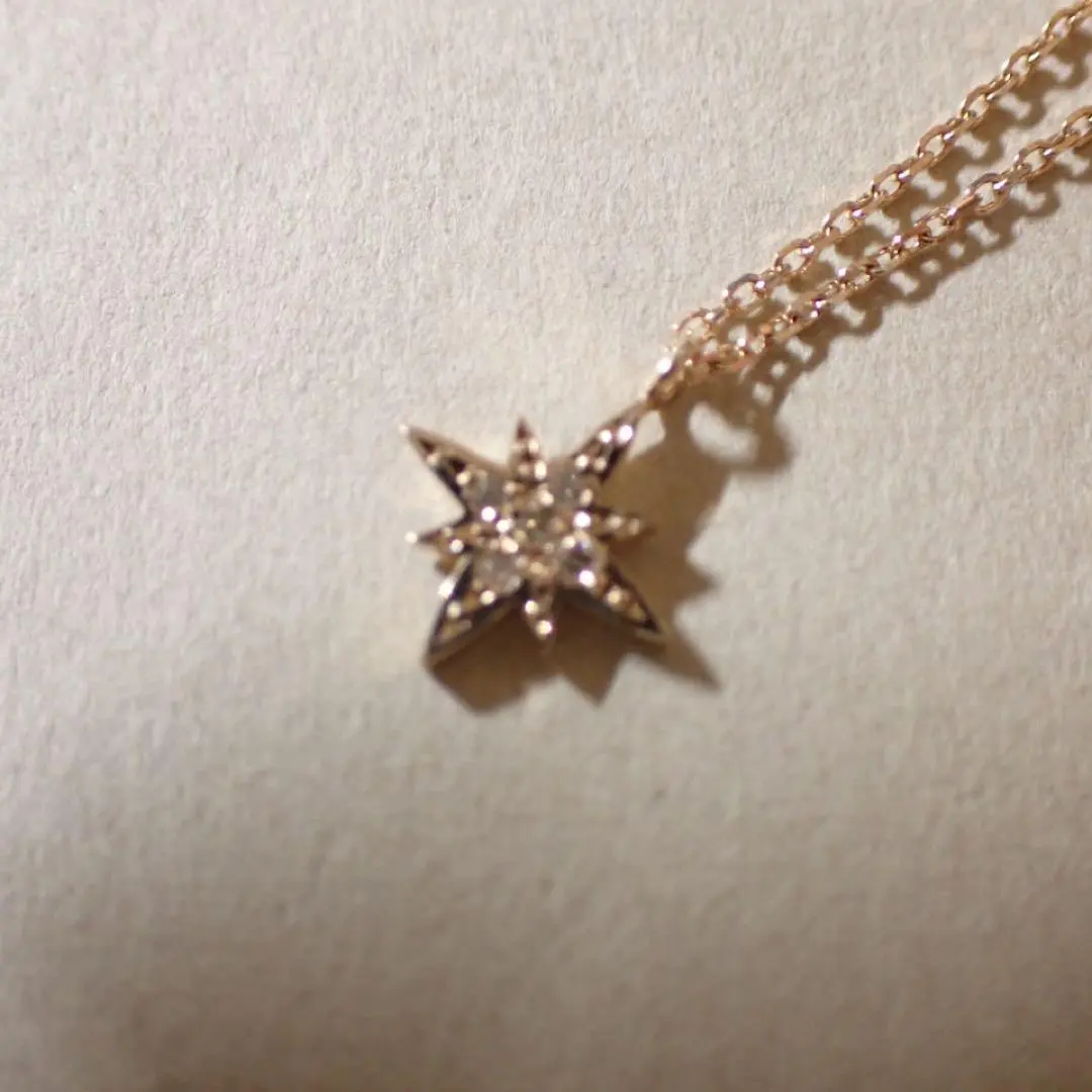 COCOSHNIK 星星鑽石項鍊 k10 的縮圖