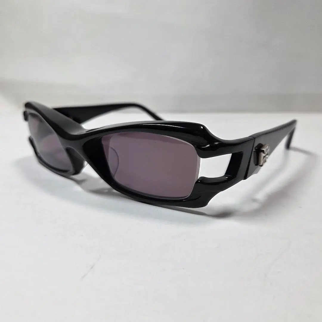 Thumbnail of Monkey Flip sunglasses