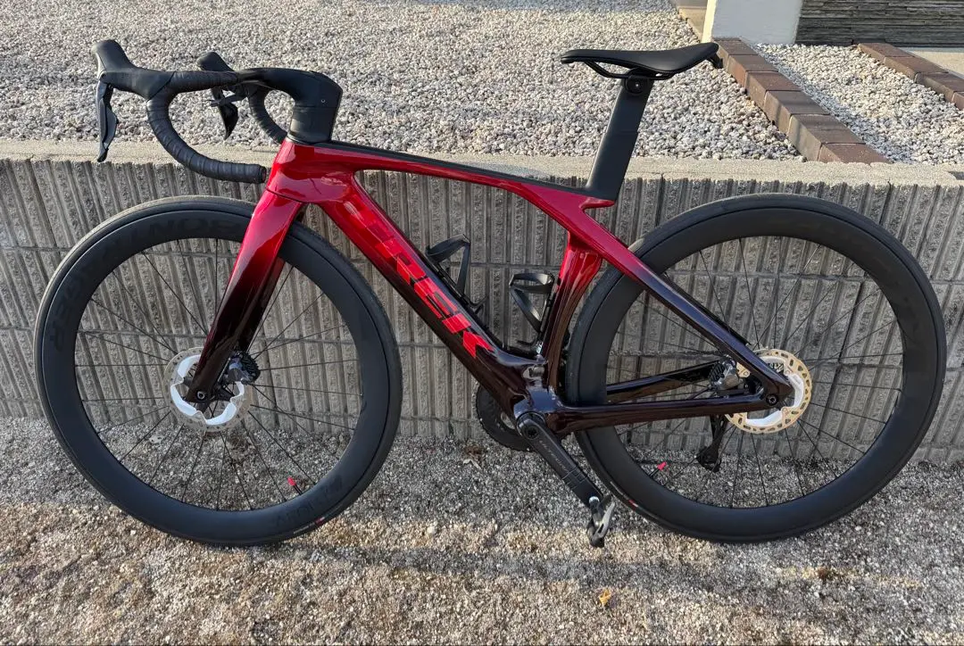 Trek madone Gen7 一体ハンドル　370×90mm Trek Madone SLR 7 AXS Gen 8（トレック マドン SLR7 AXS Gen8）
