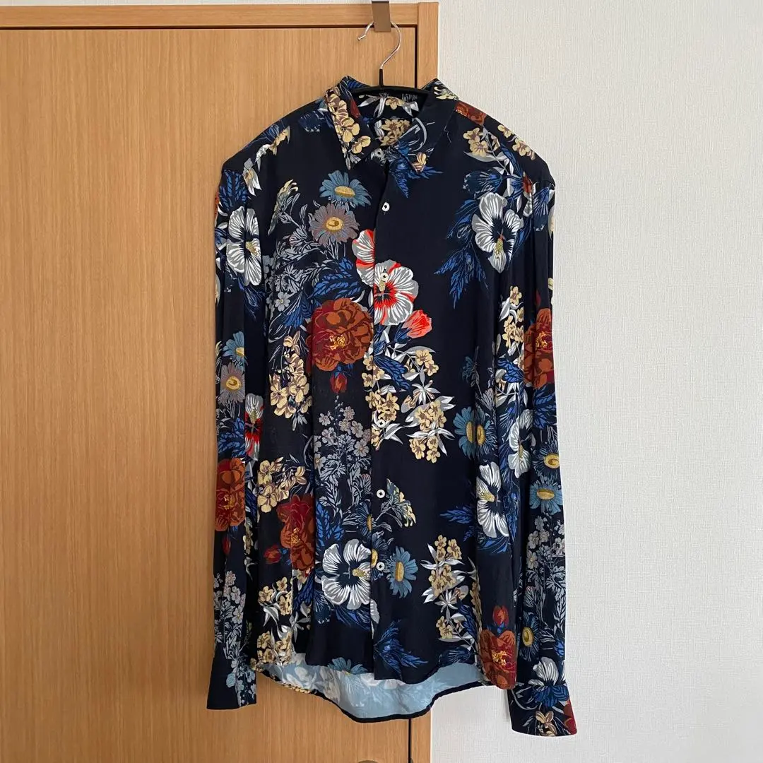 Thumbnail of ZARA MAN patterned shirt