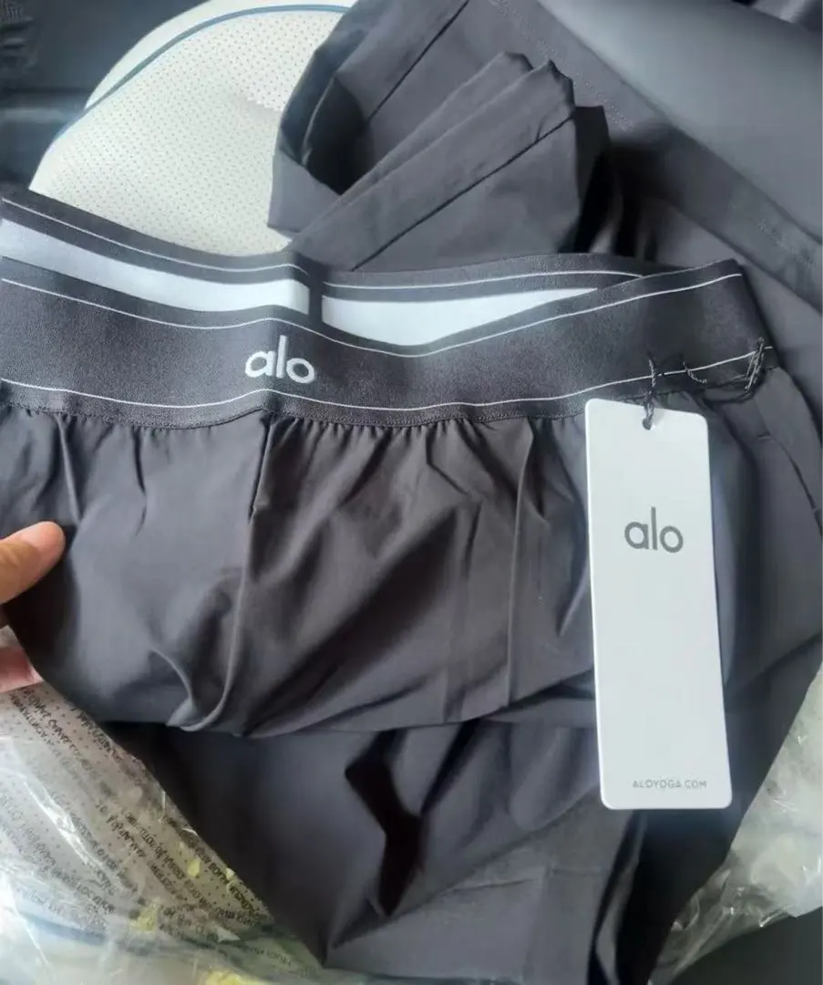 Thumbnail of New Alo Yoga pants bottoms trousers black m