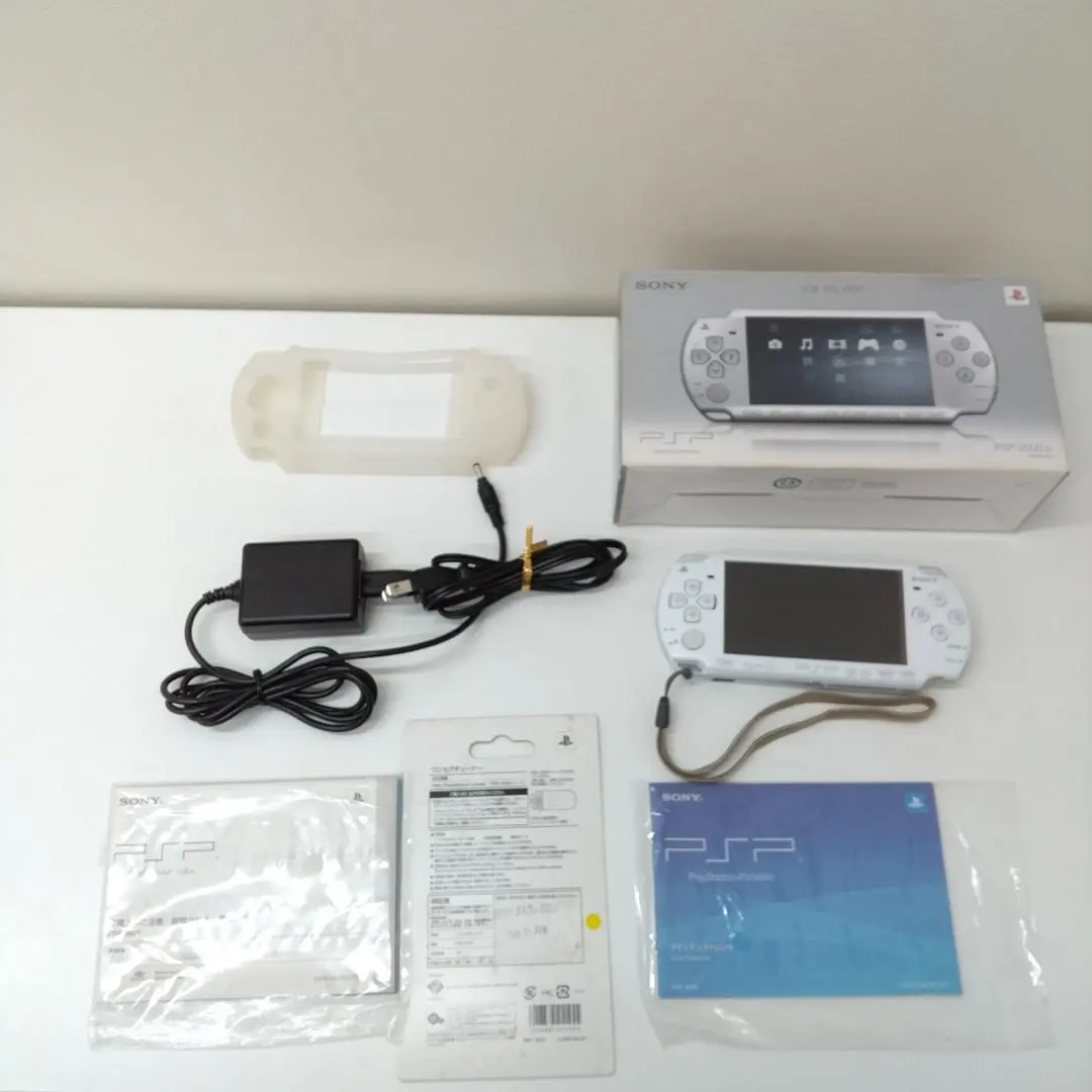 Thumbnail of If PCUNT SONY PSP 2000 Ceramic White