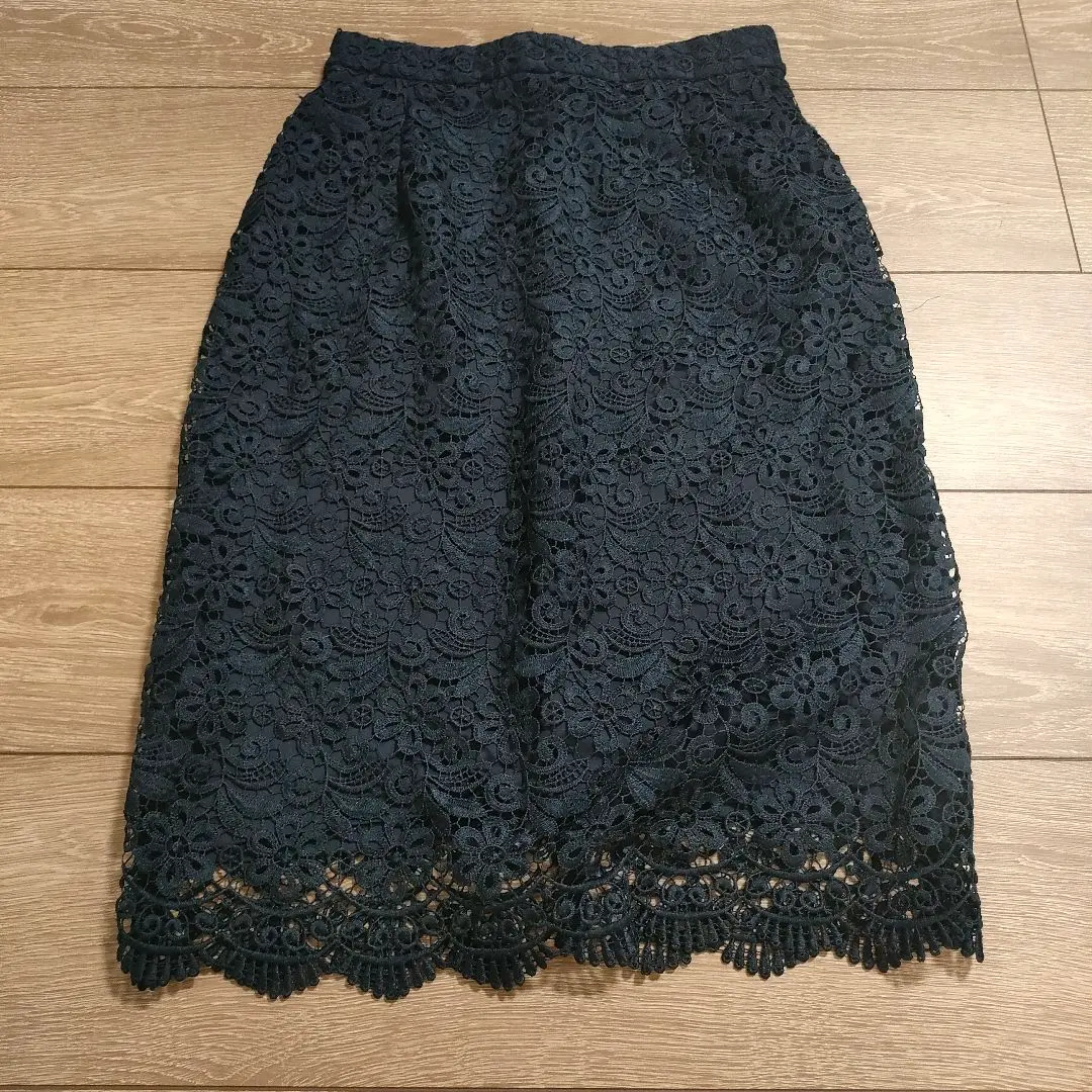 Thumbnail of Uniqlo Lace Floral Tight Skirt