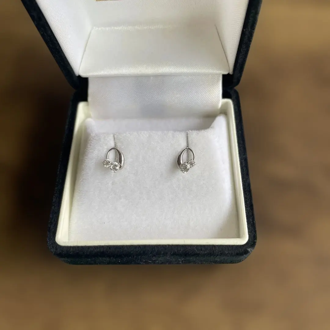 Thumbnail of 10K gold earrings